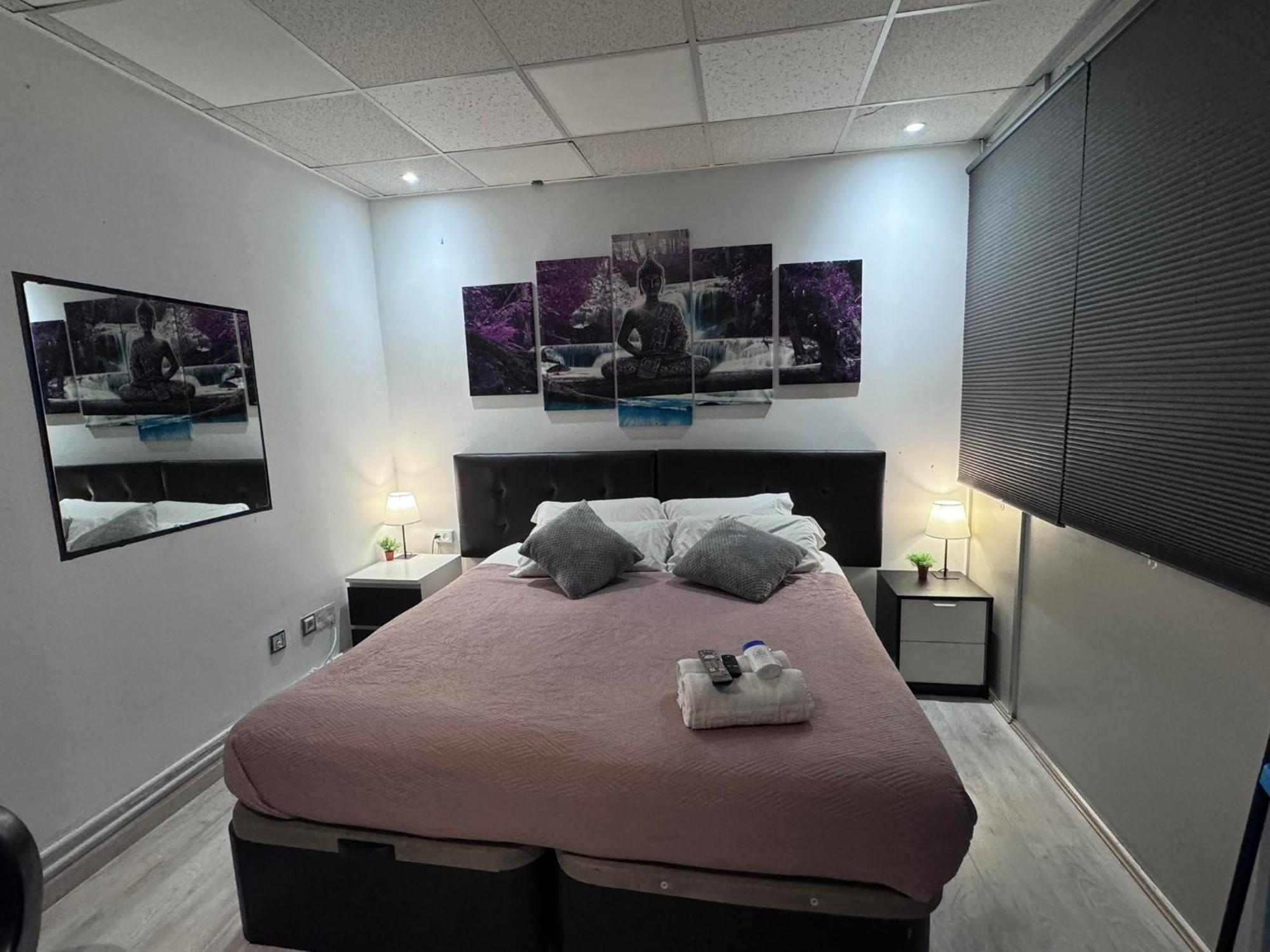 Opera Lux Hotel Madrid Bagian luar foto