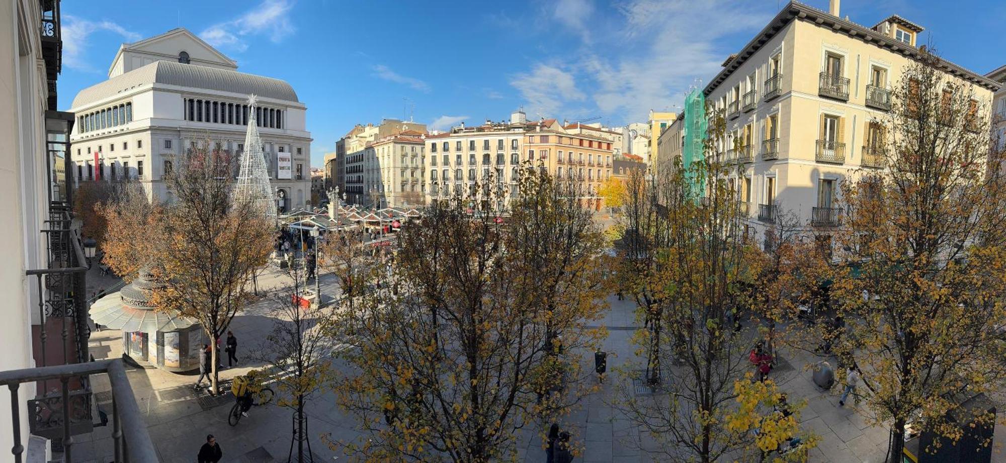 Opera Lux Hotel Madrid Bagian luar foto